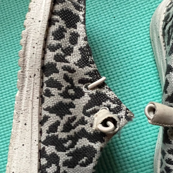 Hey Dude size 5 - Picture 8 of 13